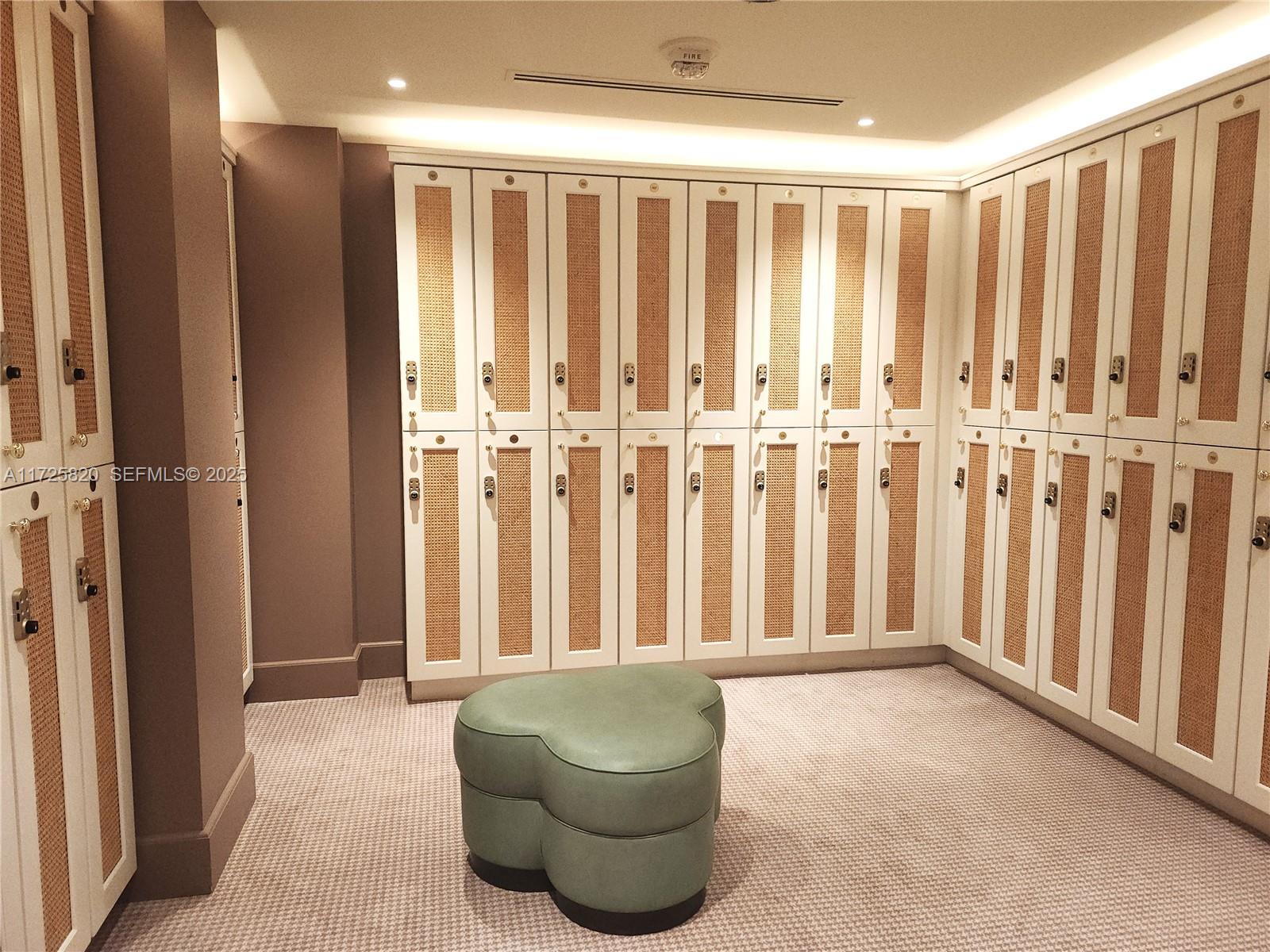 PGA RESORT COMMUNITY 1 - Residential