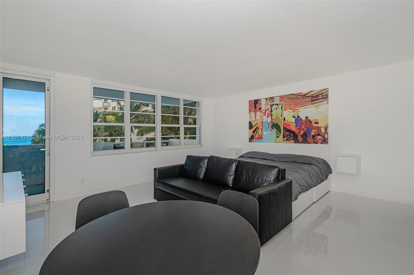 100 Lincoln Rd 519
