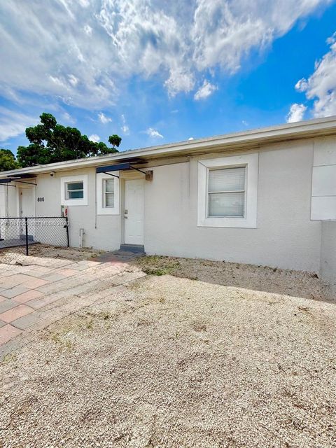 600 NW 116th Ter 2 Miami FL 33168