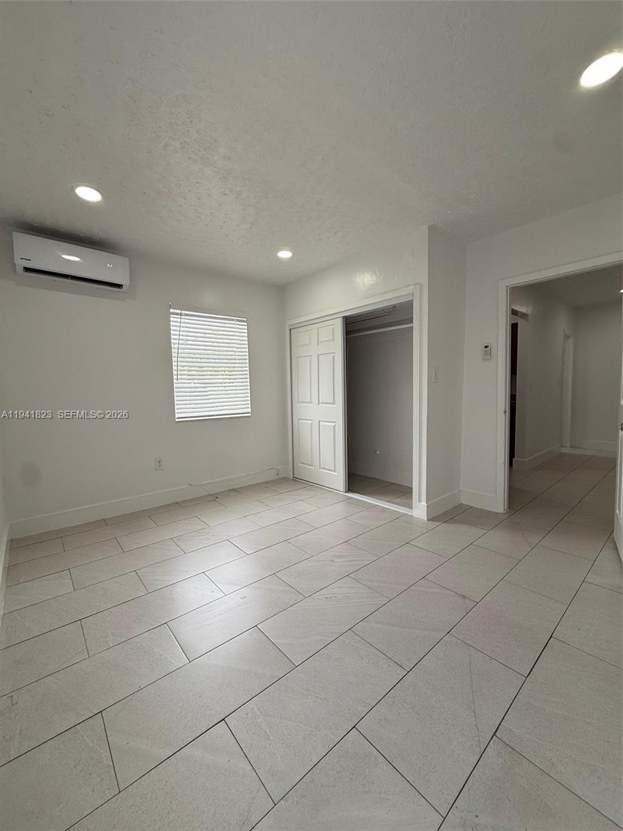 PARKWOOD TERRACE - Residential Lease