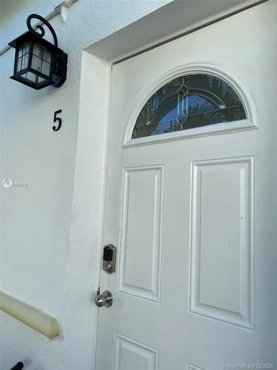 AQUA MARINE - Residential Lease