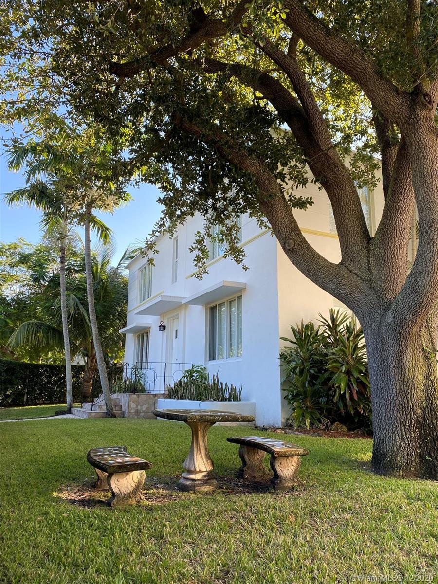 AQUA MARINE - Residential Lease