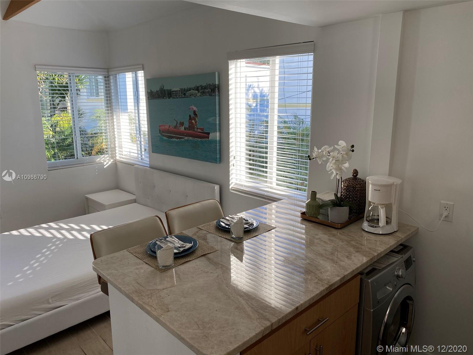 AQUA MARINE - Residential Lease