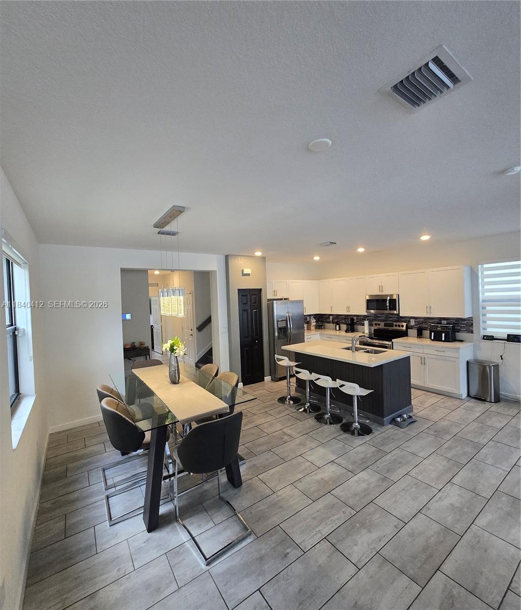 AQUABELLA NORTH - Residential