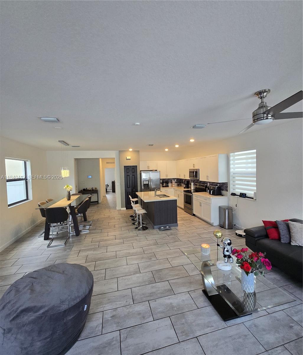 AQUABELLA NORTH - Residential