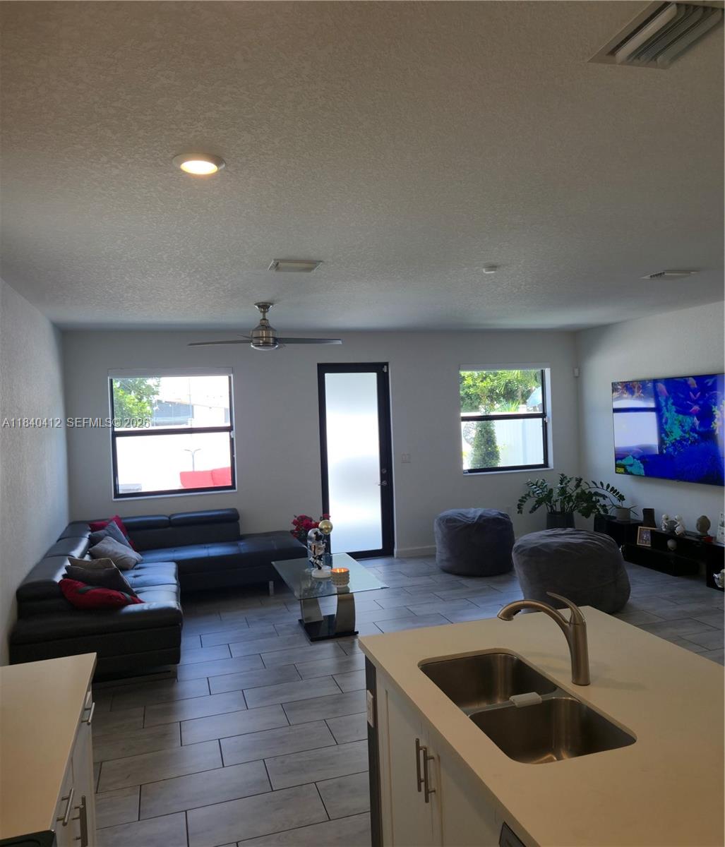 AQUABELLA NORTH - Residential