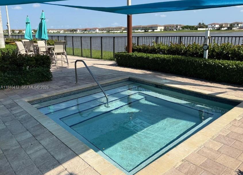 AQUABELLA NORTH - Residential