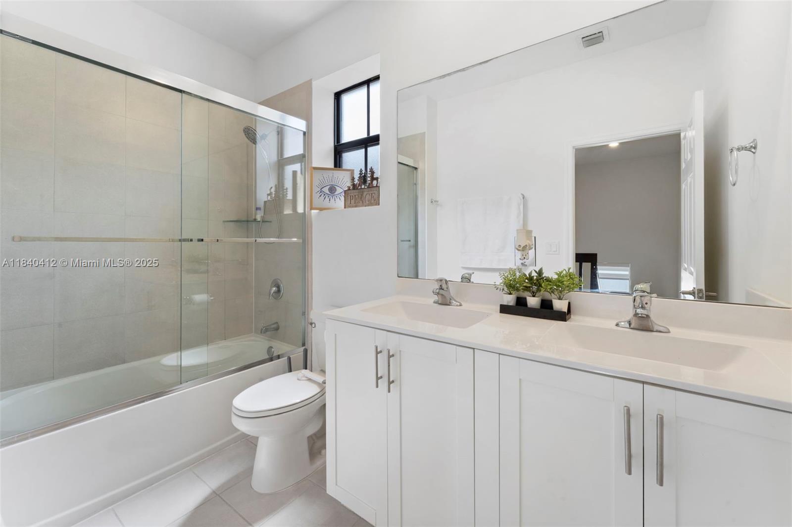 AQUABELLA NORTH - Residential