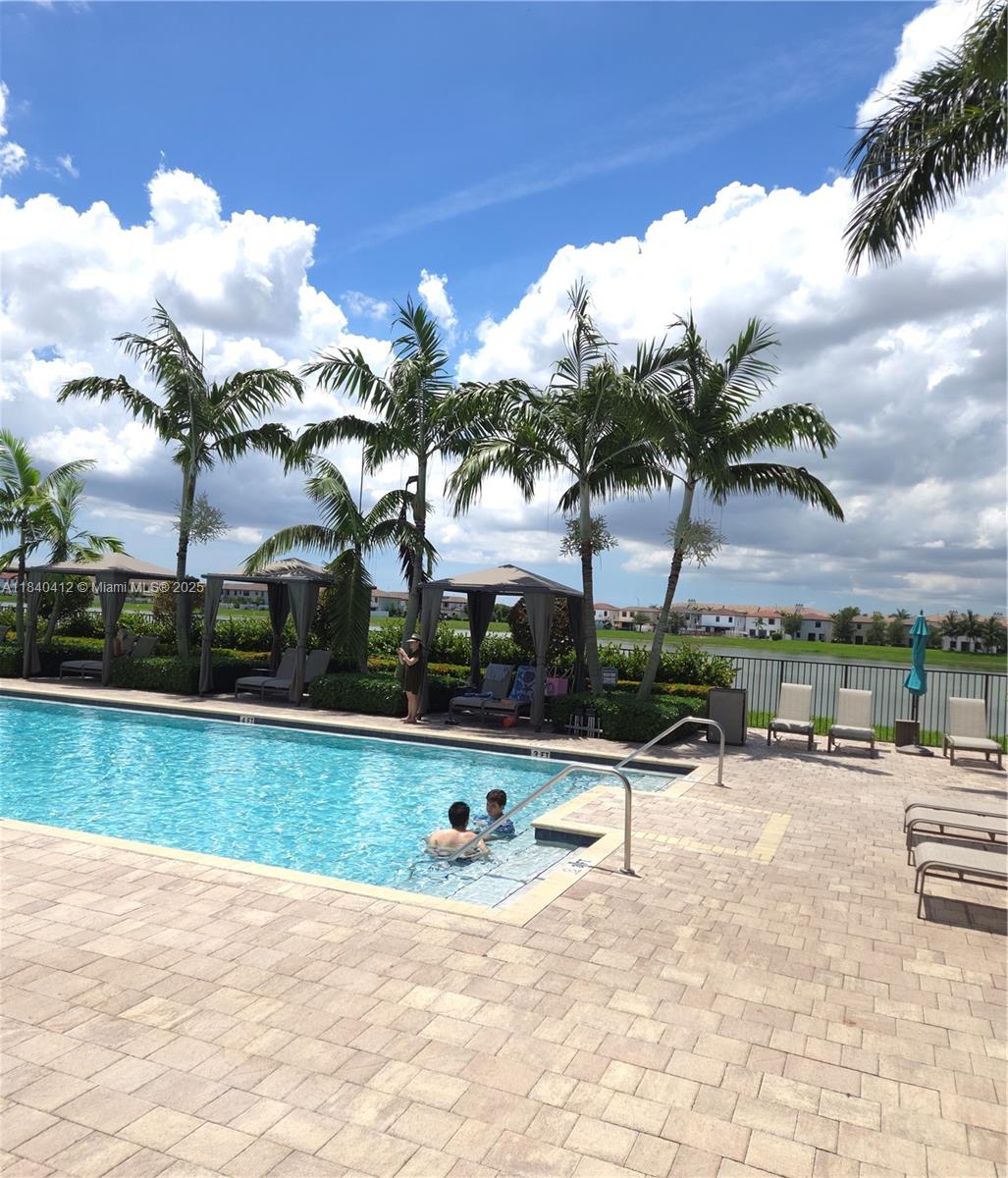 AQUABELLA NORTH - Residential