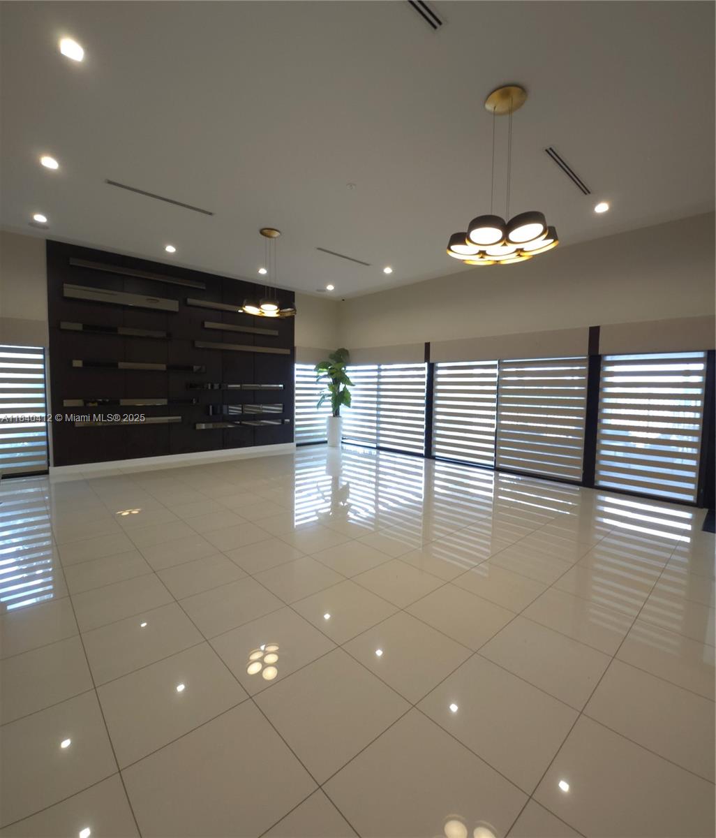 AQUABELLA NORTH - Residential