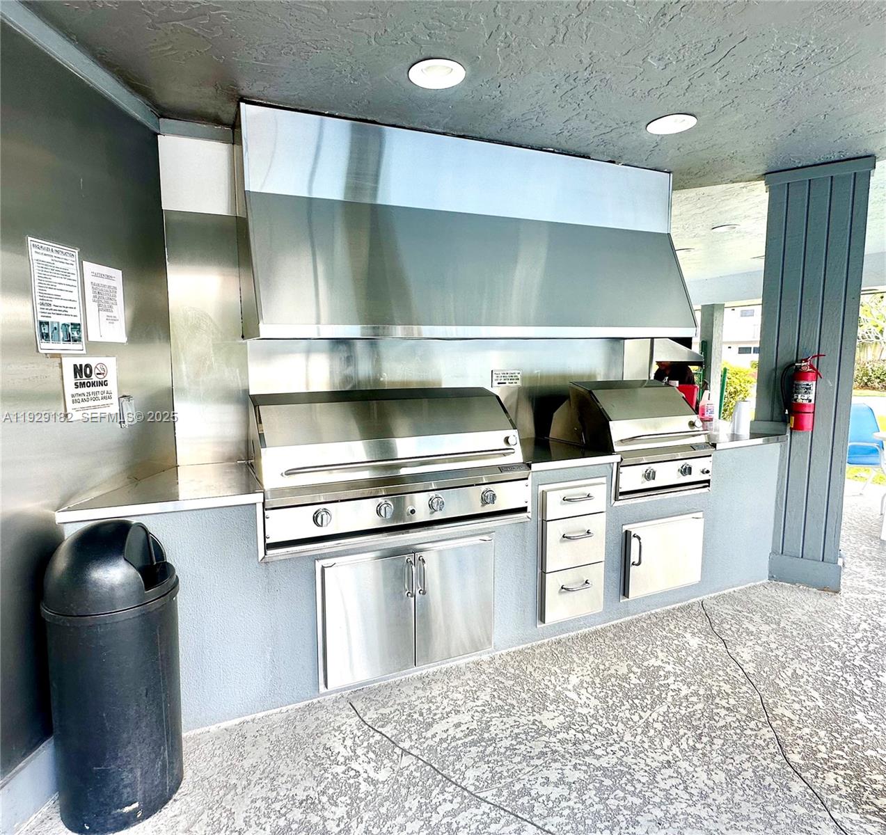 HOLLYBROOK GOLF AND - Residential