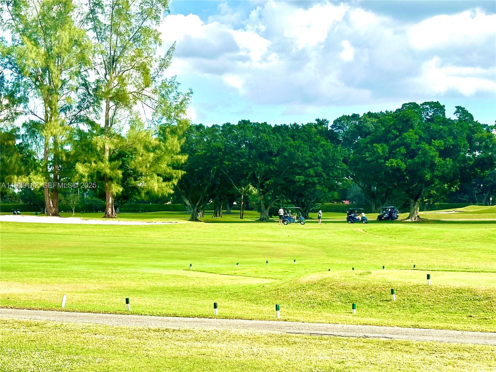 HOLLYBROOK GOLF AND - Residential