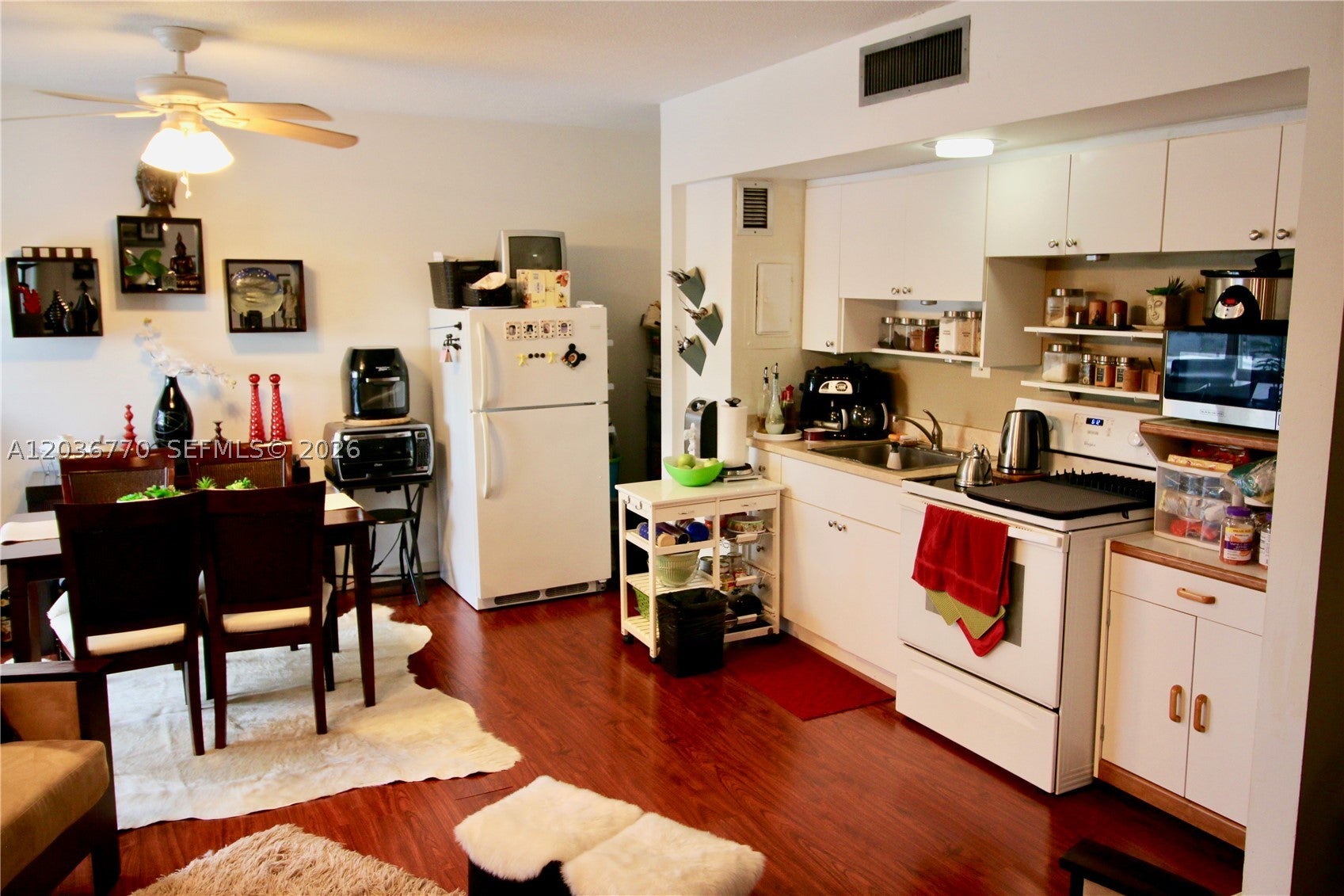 900 Bay Dr 215