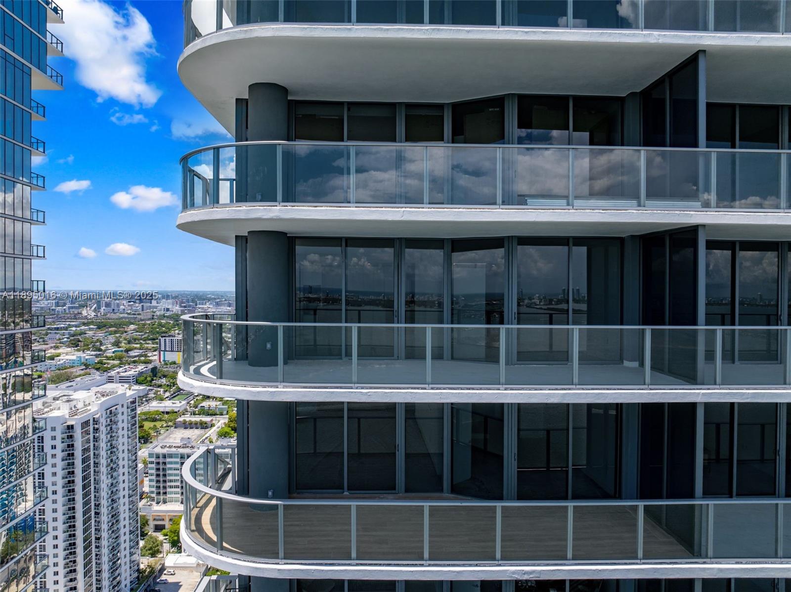 ARIA RESERVE SOUTH - Residential Lease