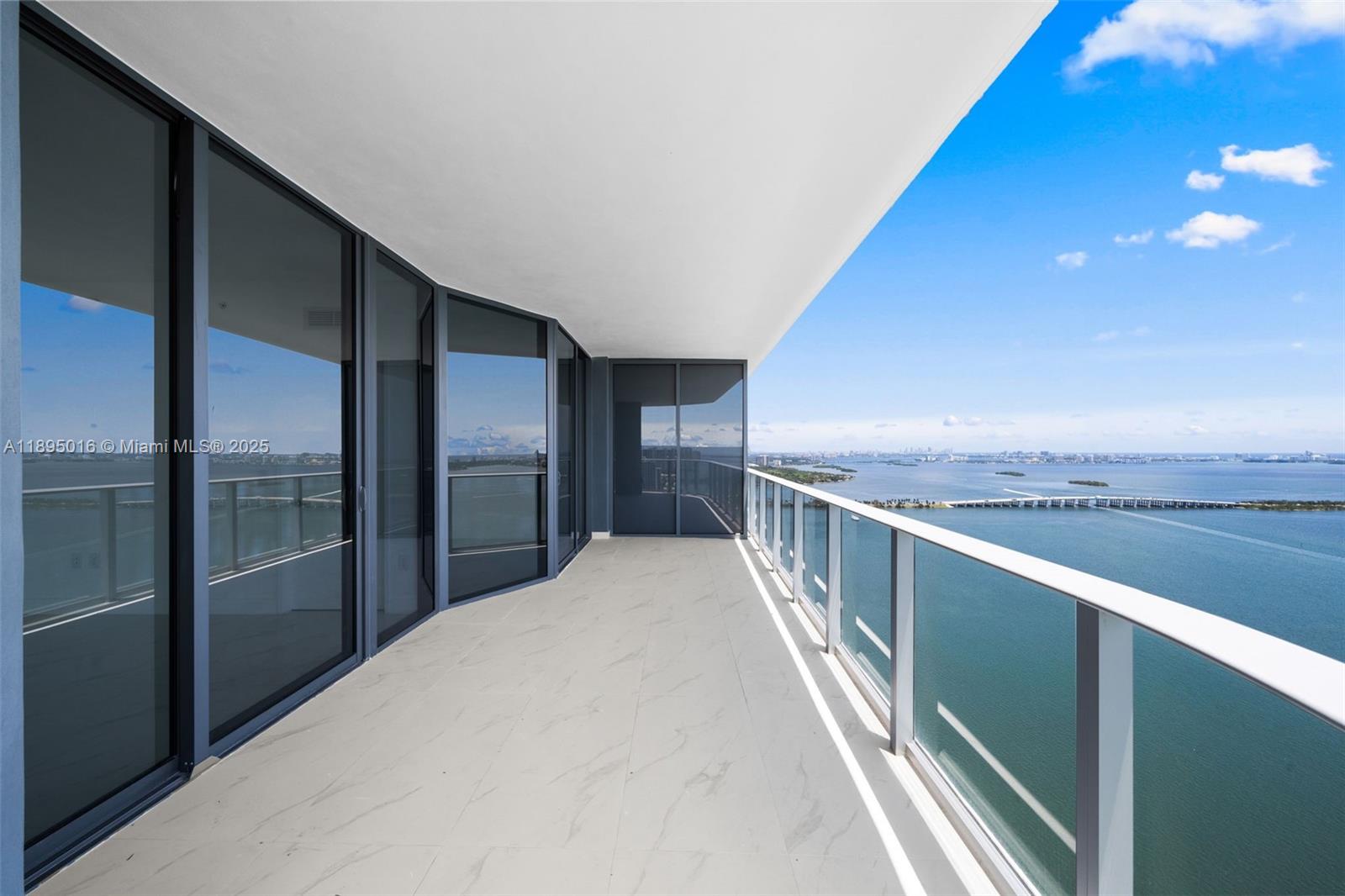 ARIA RESERVE SOUTH - Residential Lease
