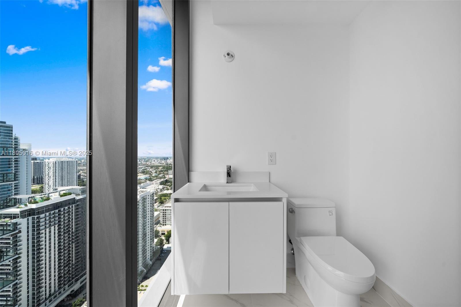 ARIA RESERVE SOUTH - Residential Lease