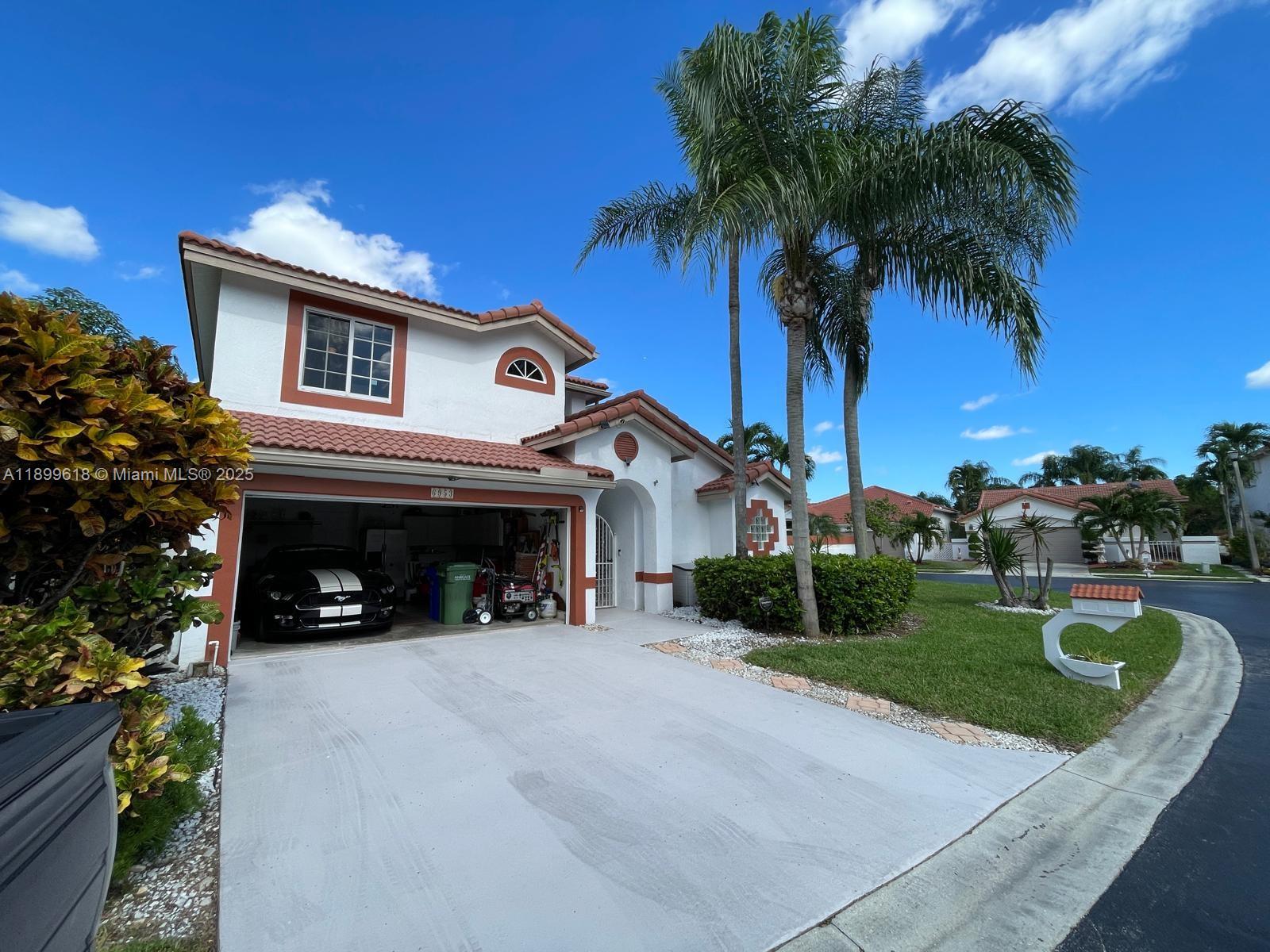 HOLIDAY SPRINGS EAST - Residential