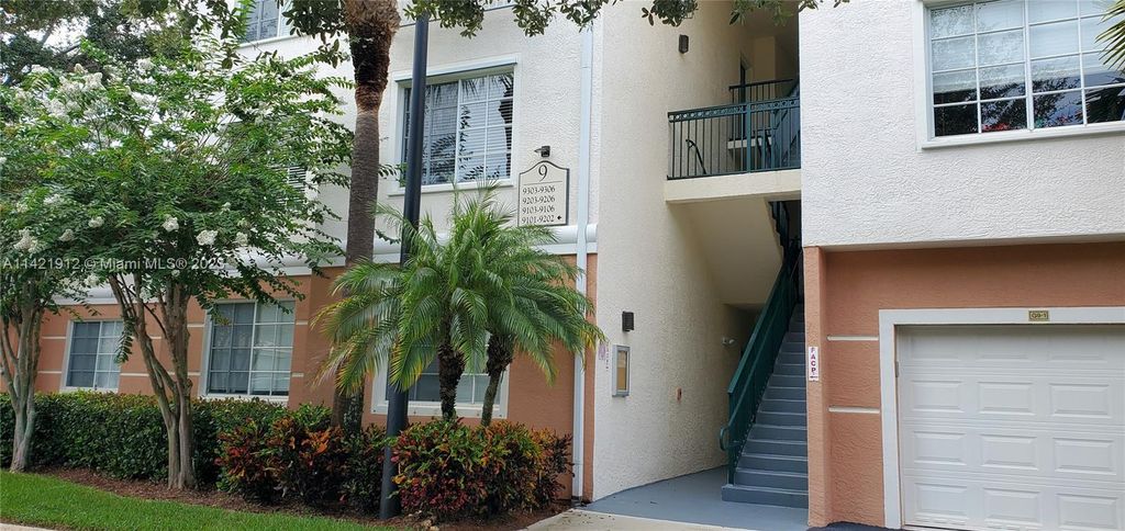 Photo of 9104 W Myrtlewood Cir W #9104, Palm Beach Gardens, FL 33418 (MLS # A11421912)