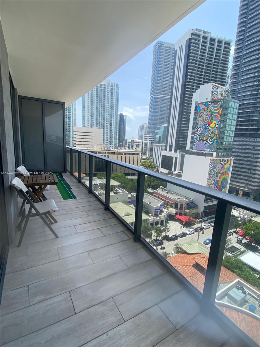 BRICKELL HEIGHTS EAST CON - Residential