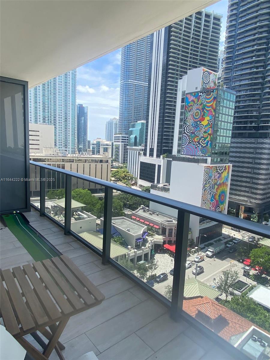 BRICKELL HEIGHTS EAST CON - Residential