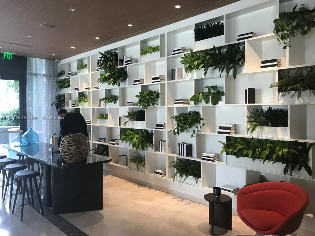 BRICKELL HEIGHTS EAST CON - Residential