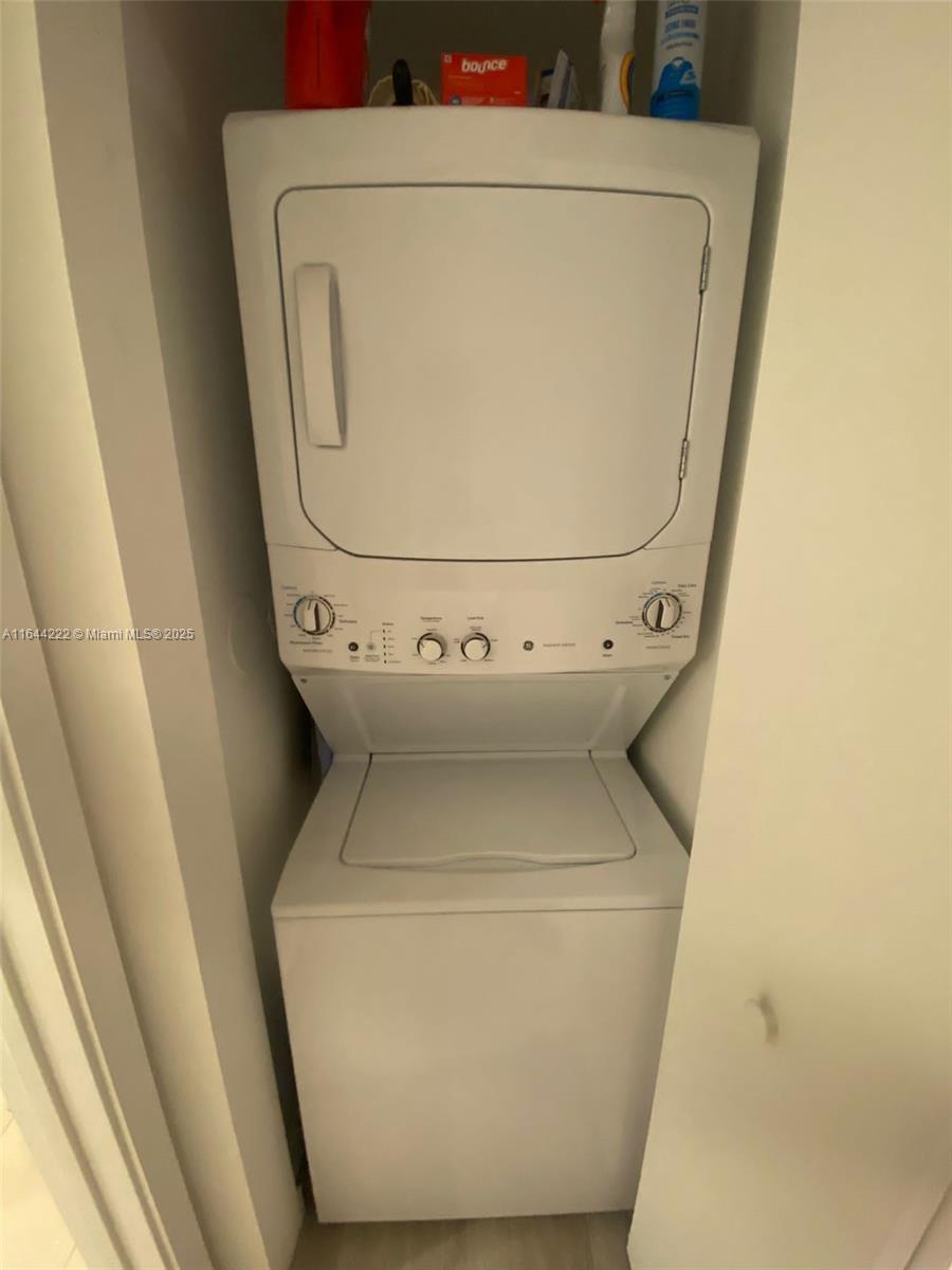 BRICKELL HEIGHTS EAST CON - Residential