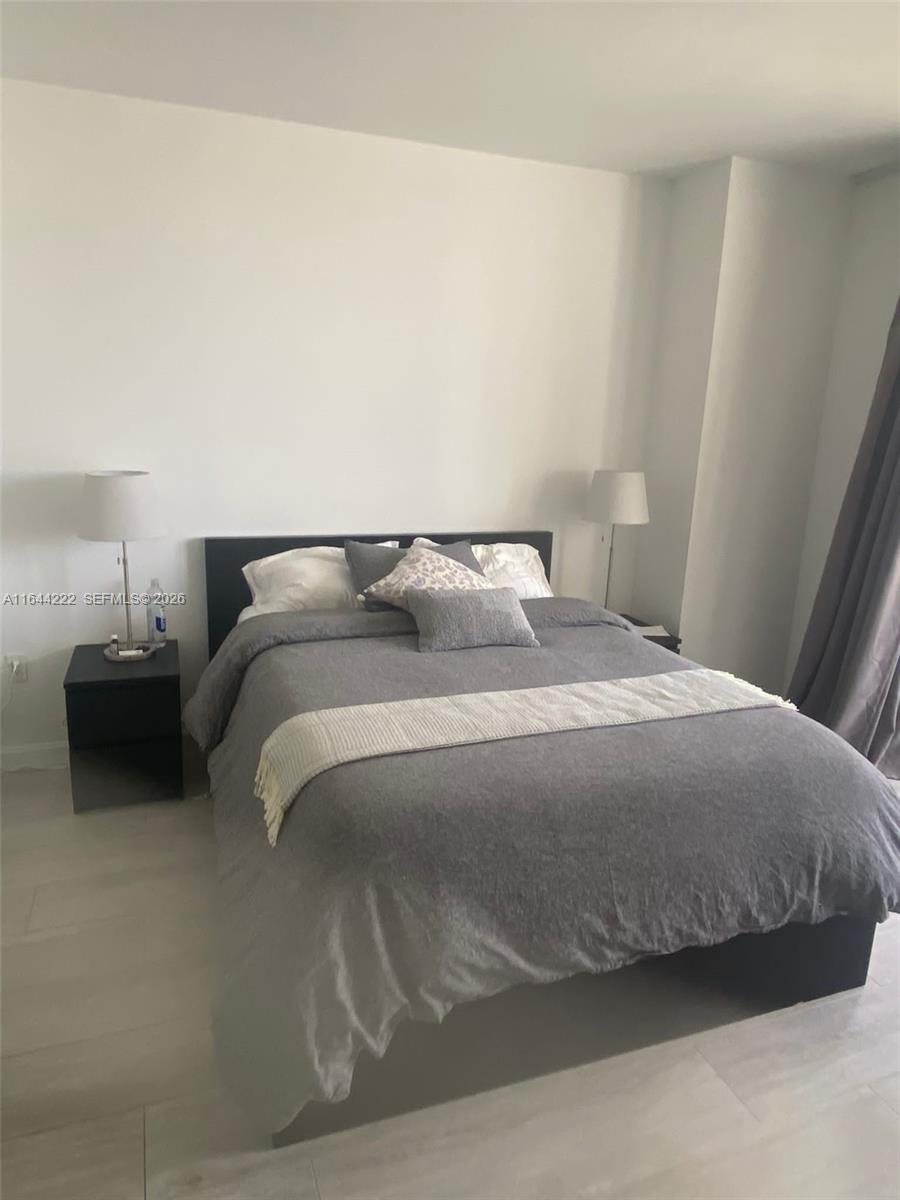 BRICKELL HEIGHTS EAST CON - Residential