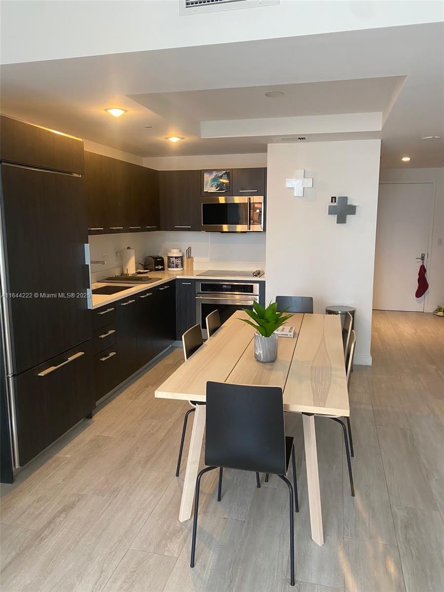 BRICKELL HEIGHTS EAST CON - Residential