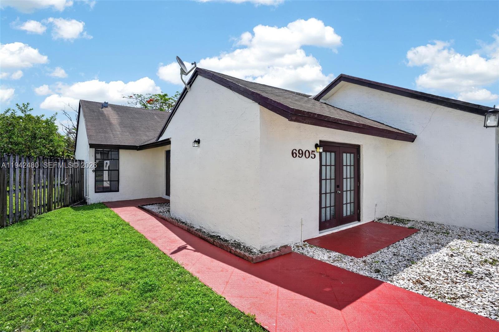 PUEBLO DEL SOL SEC 3 - Residential