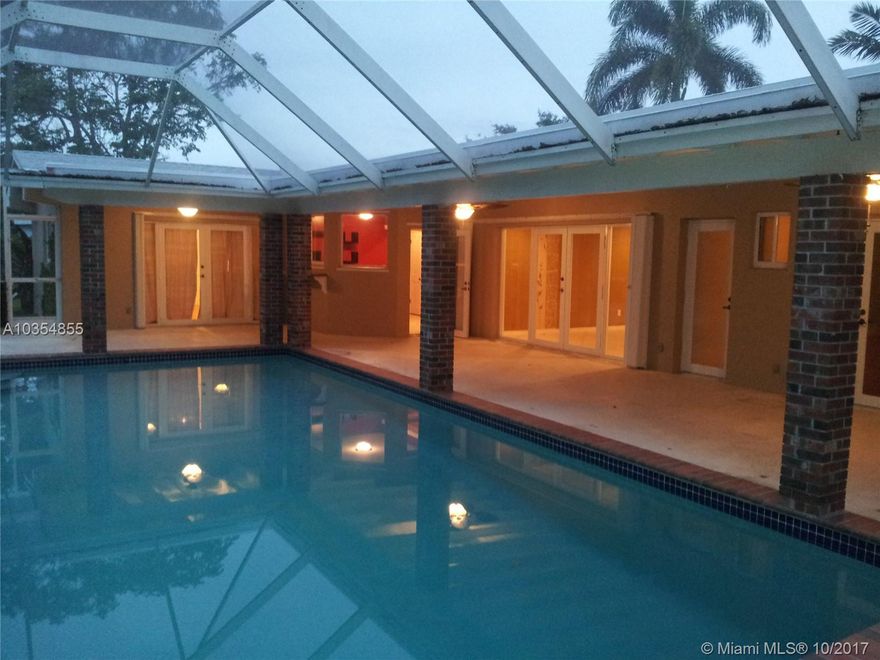 PALMETTO BAY BEAUTIFUL AND COMPLETELY UPDATED HOME WITH POOL. 4/3 FULL BATHROOMS,JACUZZI,WOOD FLOORS,WALKING CLOSET. UPDATED KITCHEN W/WOOD CABINETS,S/S APPLIANCES,GRANITE COUNTERS, WINE COOLER,GAS STOVE AND WATER HEATER. NEW ROOF AND 5 TON A/C LOW UTILITY BILLS, ALARM SYSTEM,STUNNING BACK YARD W/LOTS OF SPACE. ACCESS TO THE BEST PUBLIC SCHOOLS IN TOWN(ELEMENTARY,MIDDLE AND HIGH SCHOOL) POOL AND GARDEN MAINTENANCE INCLUDED IN RENT. TENANT OCCUPIED ALLOW 24 HRS FOR SHOWING.