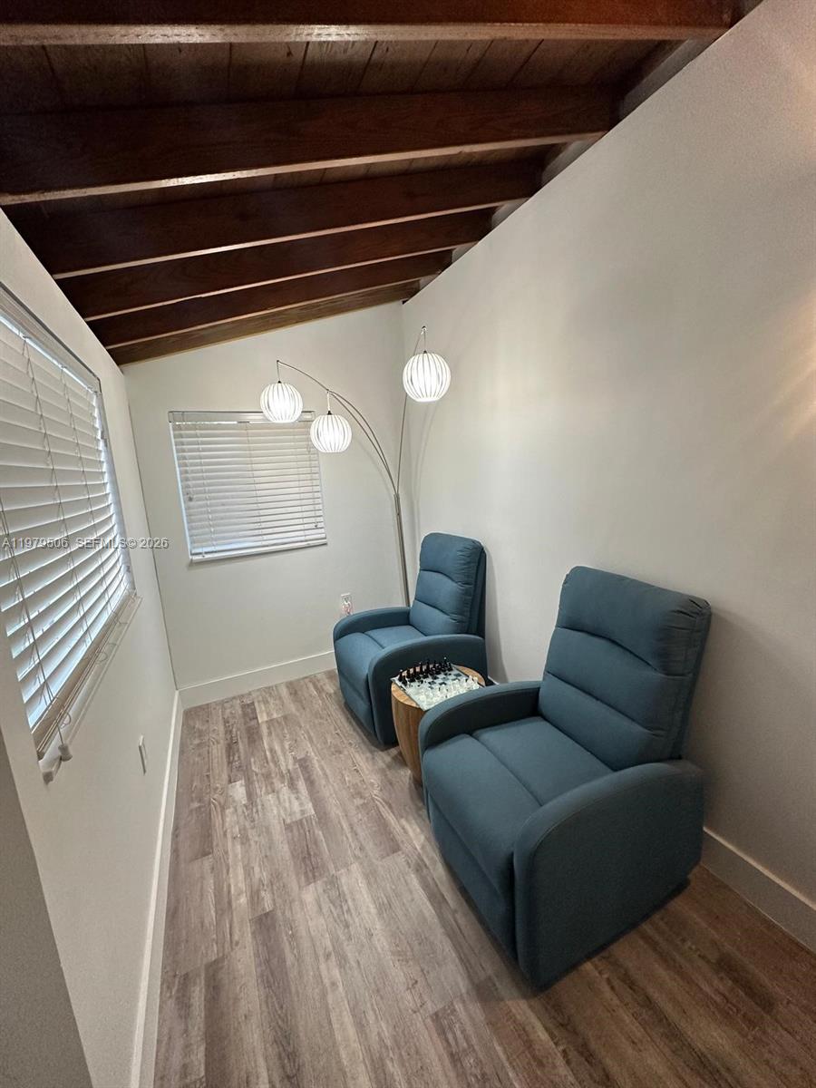 N MIAMI ESTATES - Residential Lease