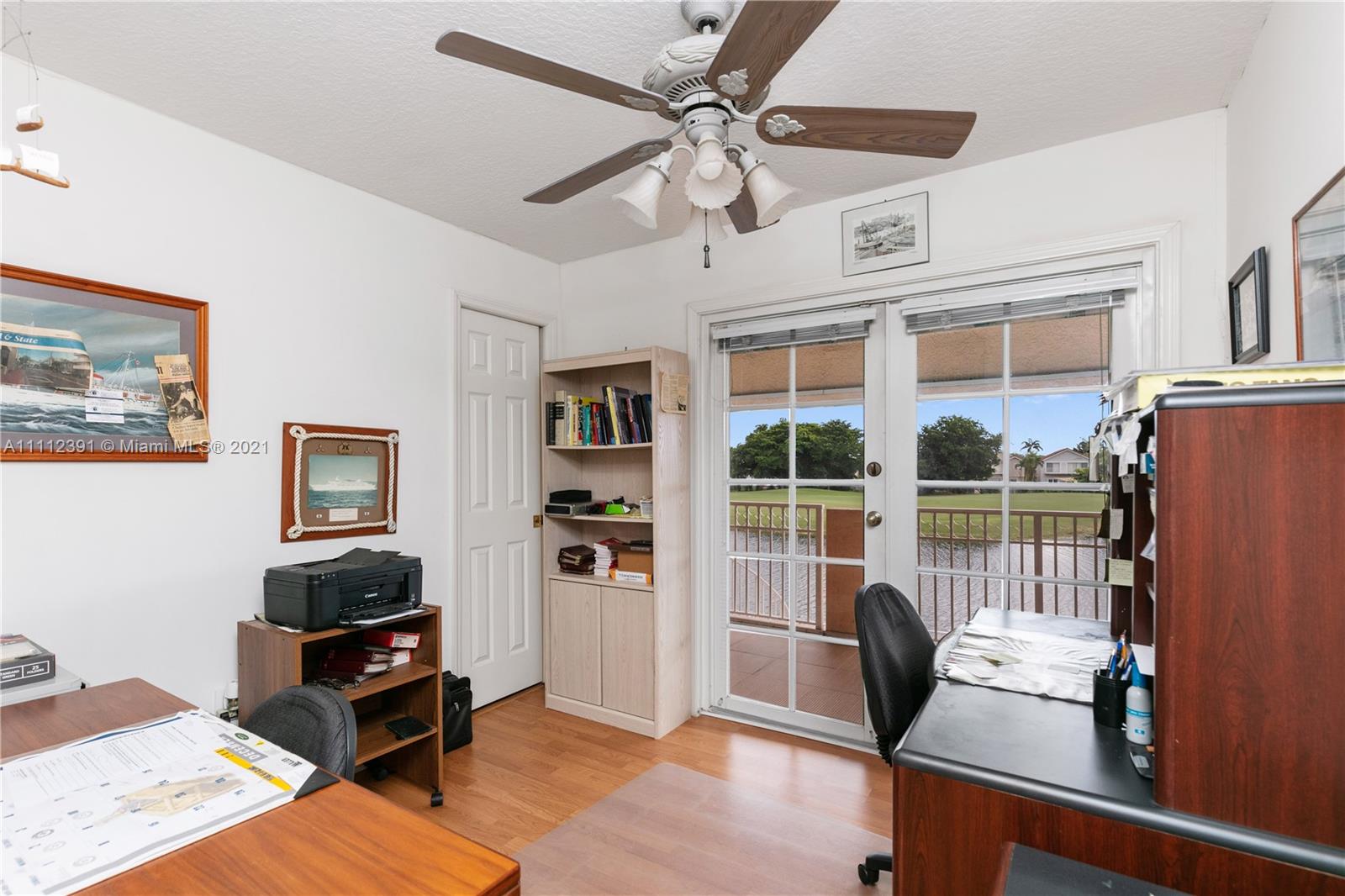 DORAL SANDS - Residential