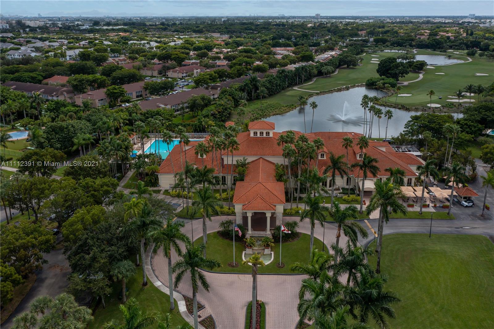 DORAL SANDS - Residential