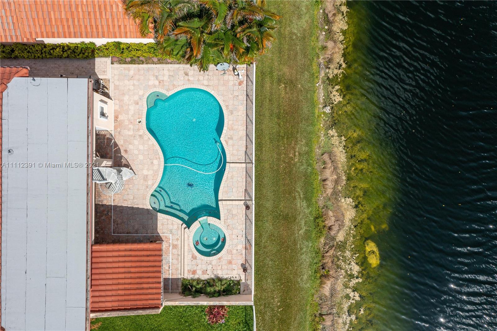 DORAL SANDS - Residential