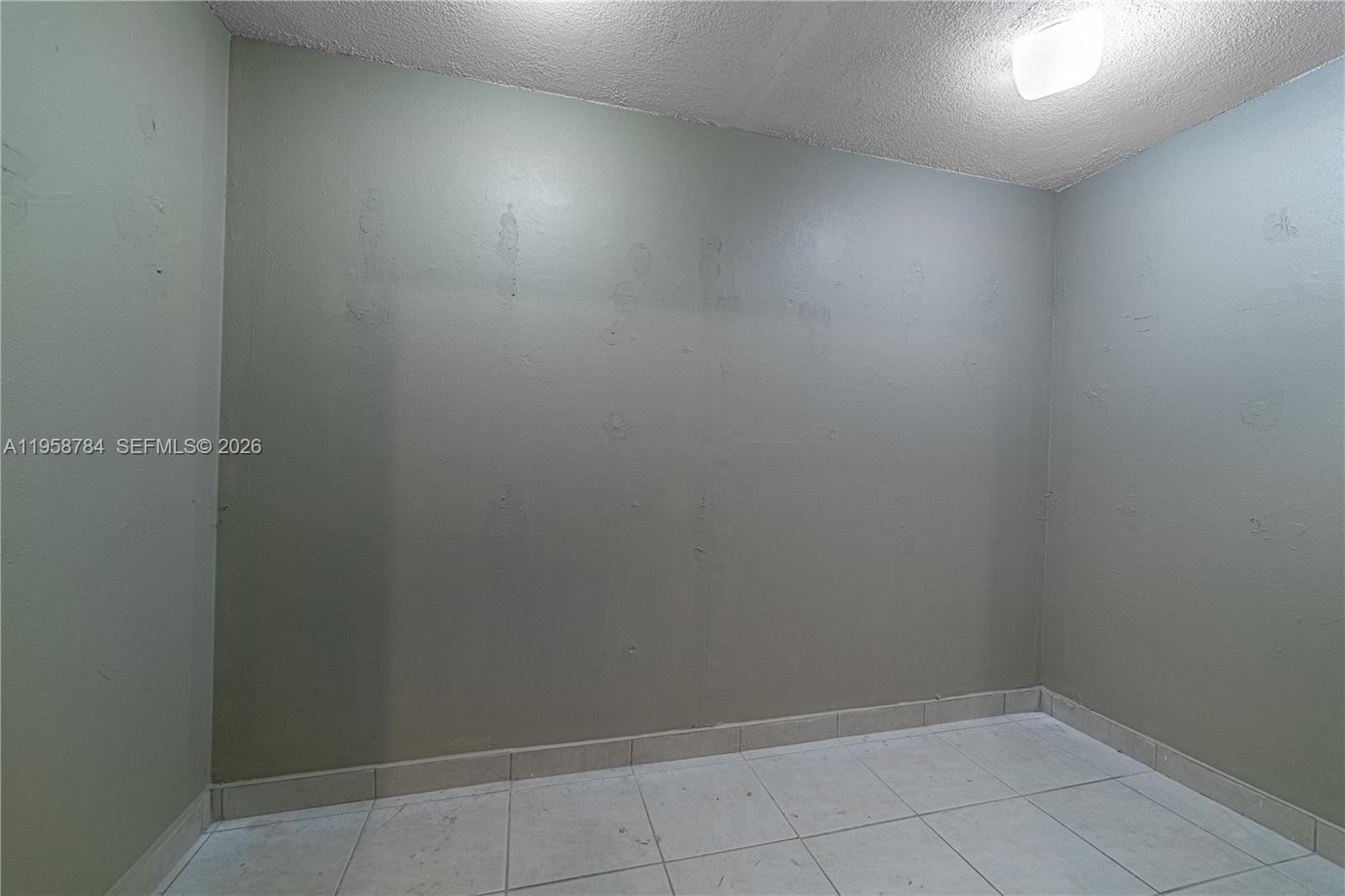 MIAMI LAKES LOCH LOMOND E - Residential