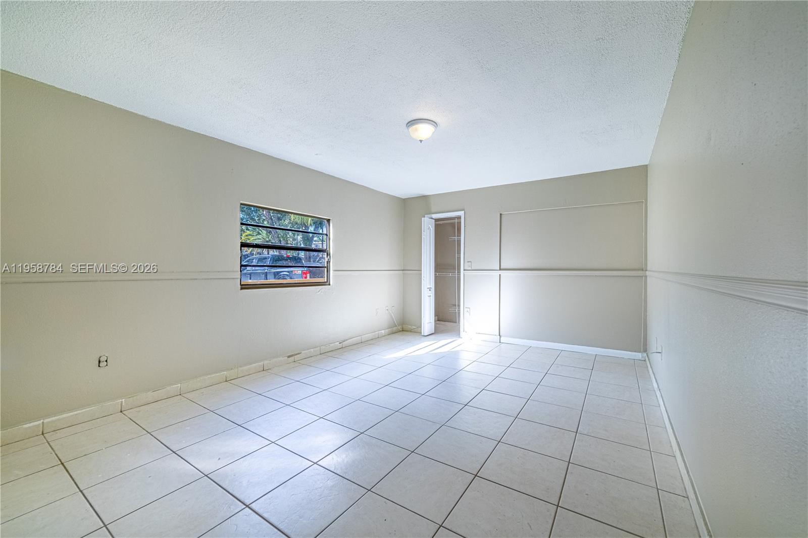 MIAMI LAKES LOCH LOMOND E - Residential