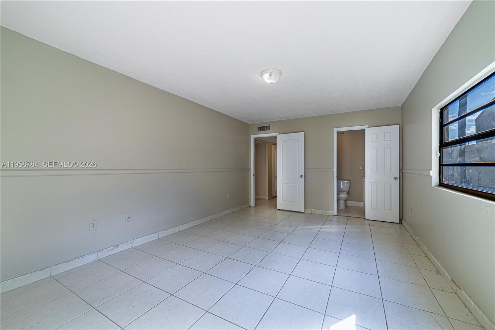 MIAMI LAKES LOCH LOMOND E - Residential