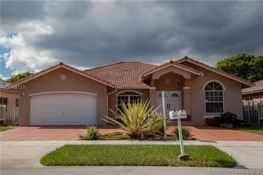 OPPORTUNITY KNOCKS!! THIS UNIQUE 1 STORY HOUSE HAS 4 BEDROOMS, 2.5 BATHS TASTEFULLY REMODELED & UPDATED. QUARTS COUNTER TOPS, HIGH-END TOP OF THE LINE APPLIANCES & FINISHES. CUSTOM BUILT MASTER CLOSET. FULL SIZE WASHER & DRYER, 2 CAR GARAGES. GREAT & ELEGANT LAYOUT TERRACE, GOOD SIZE YARD. WILL NOT LAST!!!