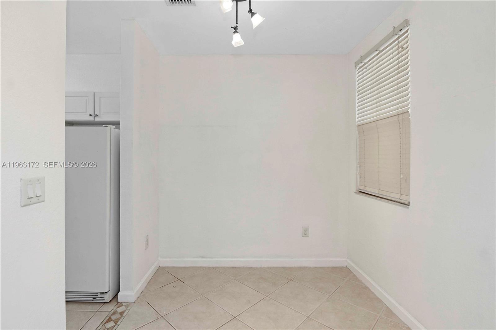 THE SHORES CONDO NO 1 - Residential Lease