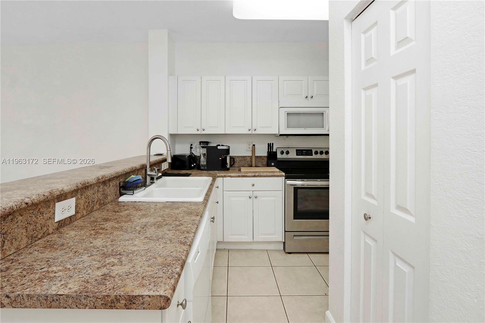 THE SHORES CONDO NO 1 - Residential Lease