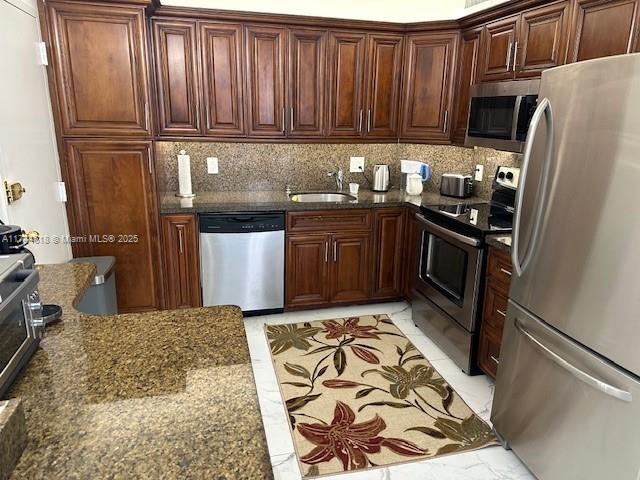 HEMISPHERES CONDO - Residential Lease