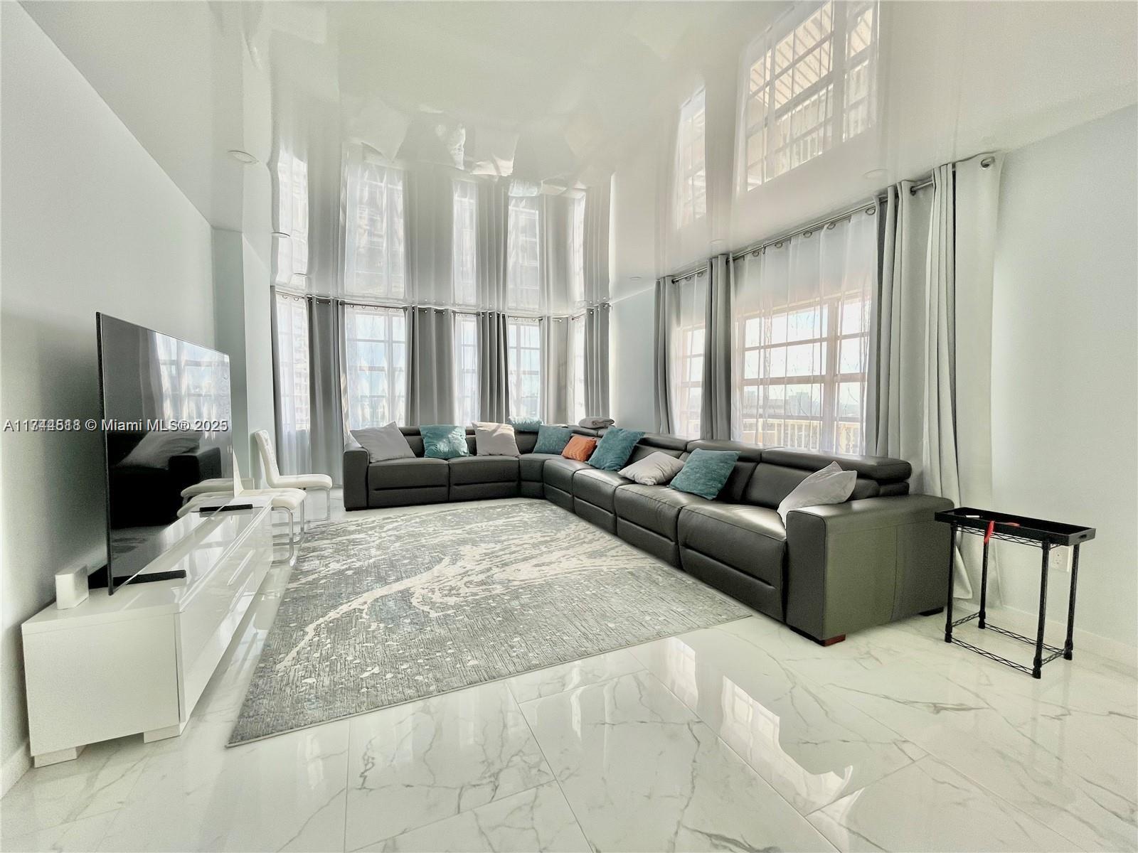 HEMISPHERES CONDO - Residential Lease