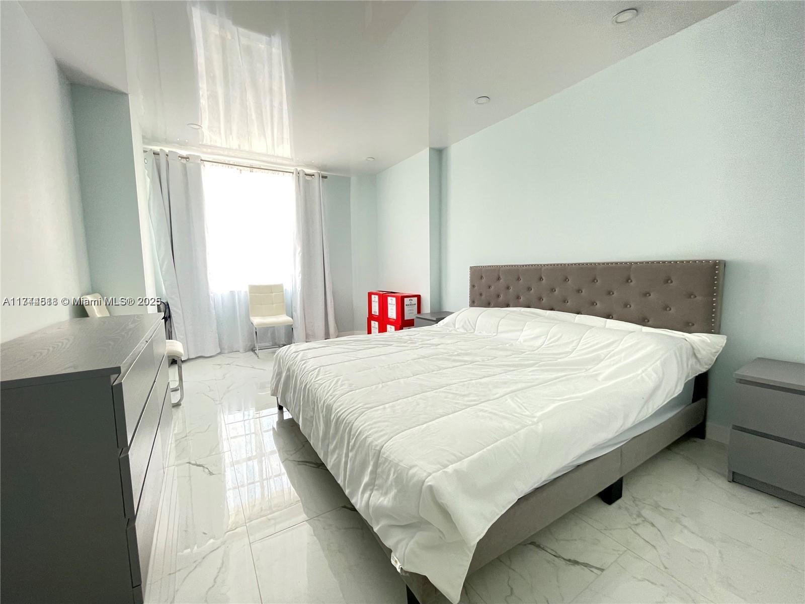 HEMISPHERES CONDO - Residential Lease