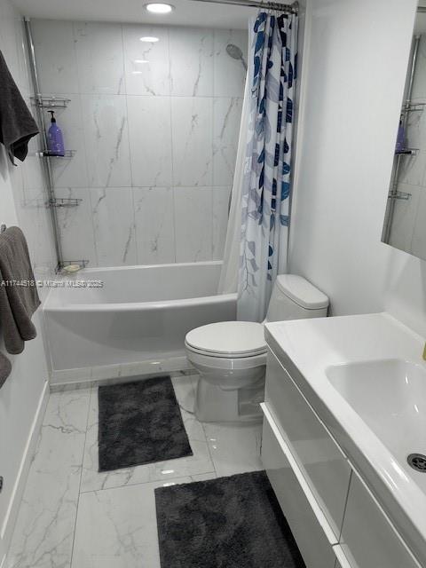 HEMISPHERES CONDO - Residential Lease