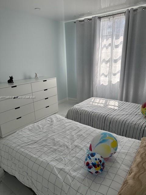 HEMISPHERES CONDO - Residential Lease