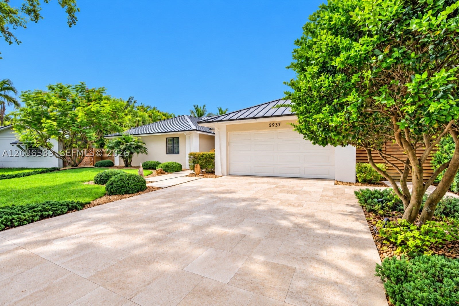 5937 SW 120th Ave