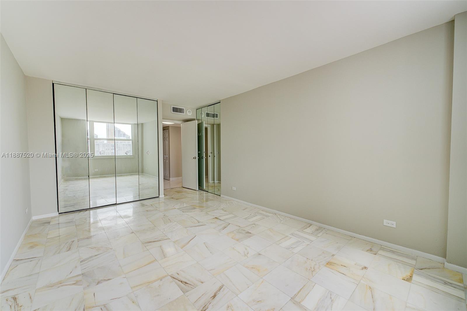 WINSTON TOWERS 500 CONDO - Residential