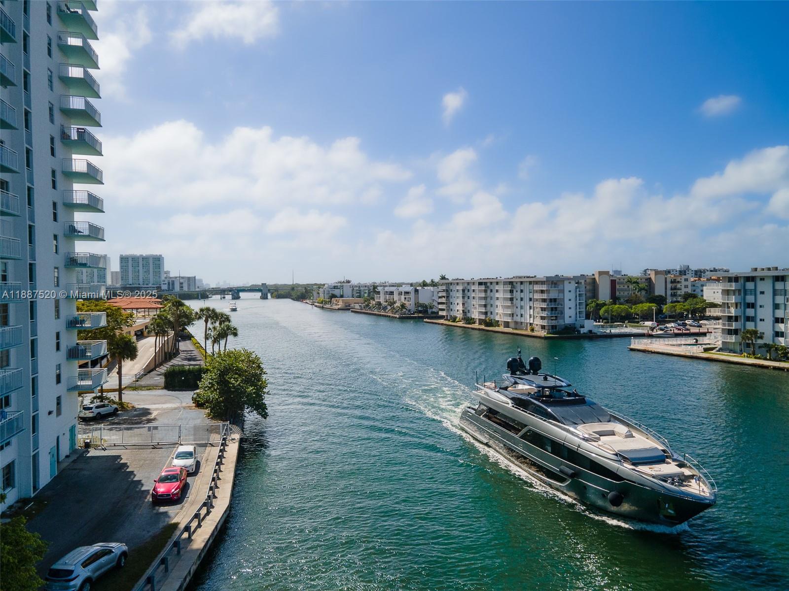 WINSTON TOWERS 500 CONDO - Residential
