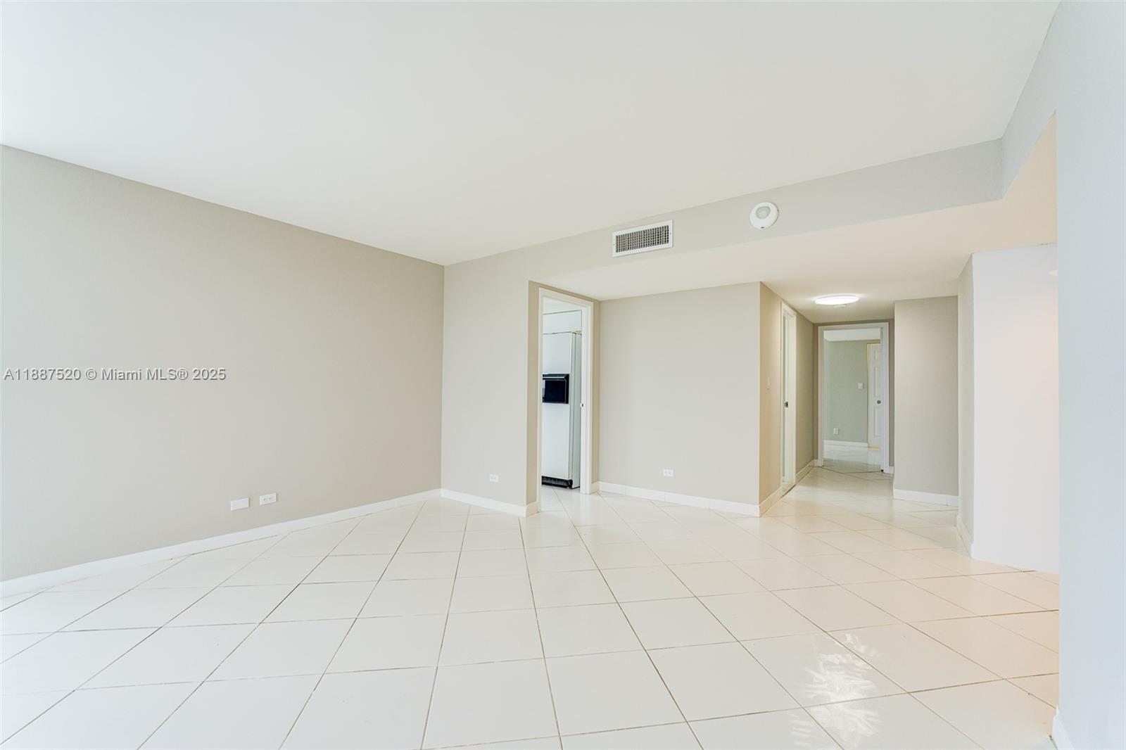 WINSTON TOWERS 500 CONDO - Residential