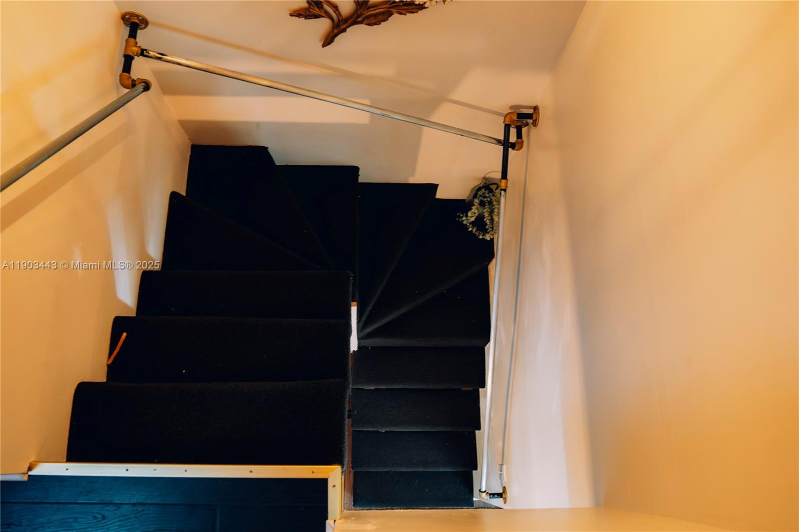 ARROWHEAD GOLF AND TENNIS - Residential